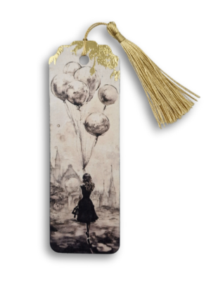 zakładka drewniana z dziewczyną trzymającą balony ze złoceniami i złotym frędzlem