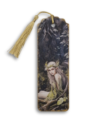 zakładka do książki drewniana z motywem leśnej nimfy