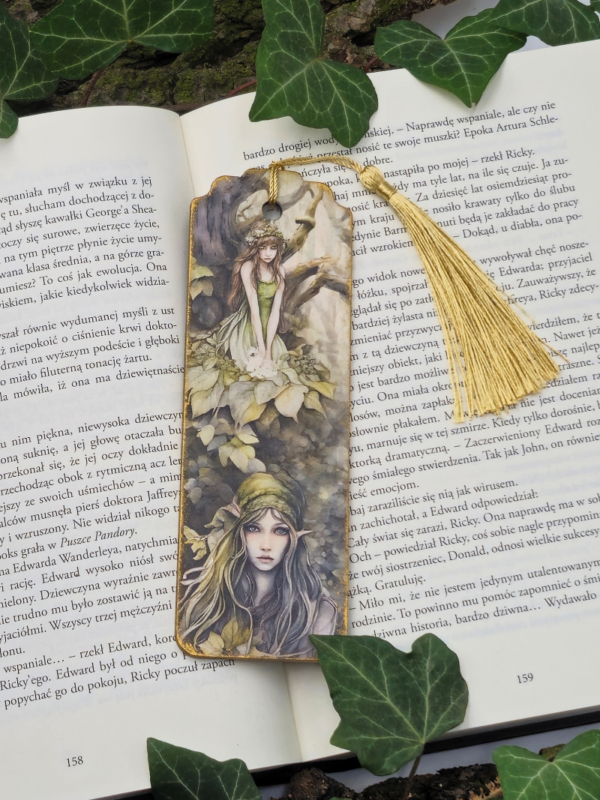 zakładka leśne nimfy drewniana ręcznie wykończona z ozdobnym złotym chwostem