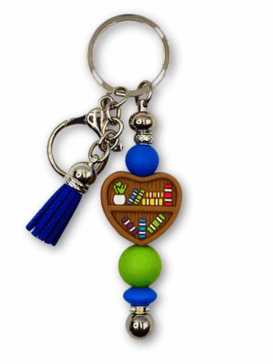 Breloczek_kocham_książki_01 breloczek dla miłośników czytania i książek na prezent