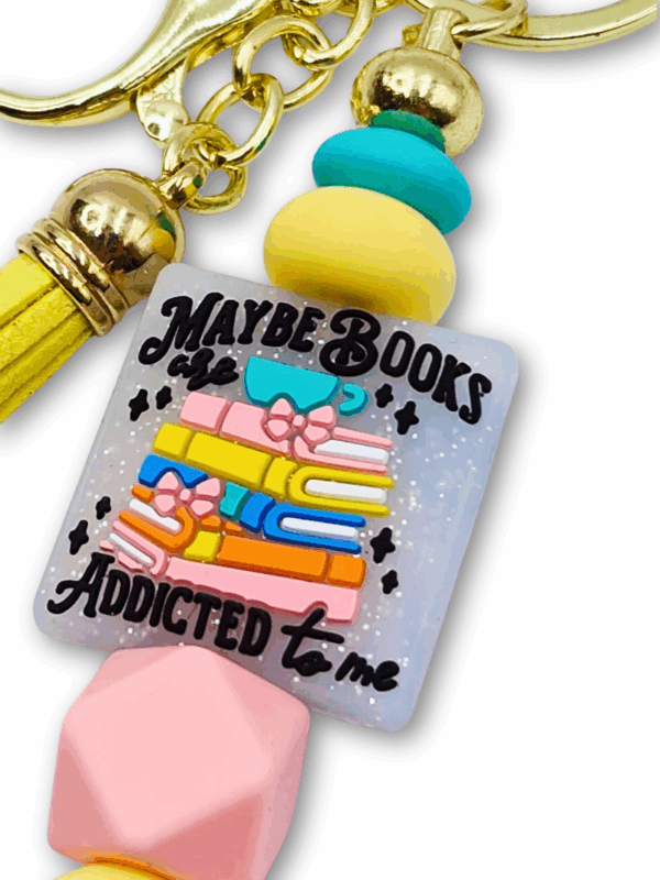 breloczek z humorem dla miłośnika książek i czytania na prezent