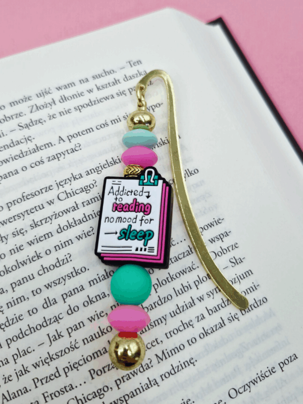 zakładka do książki gadżet na prezent dla książkoholiczki która zarywa noce z książką