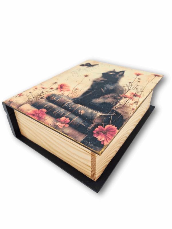 książkowe pudełko na prezent dla miłośniczki czytania i kotów unikatowe rękodzieło