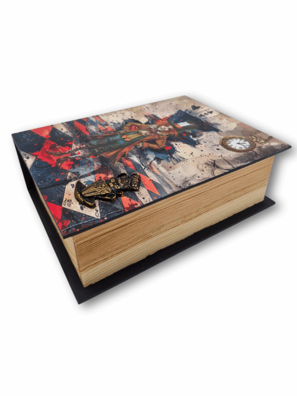 dekoracyjne pudełko w kształcie książki z motywem Kapelusznika prezent dla miłośników Alicji w Krainie Czarów