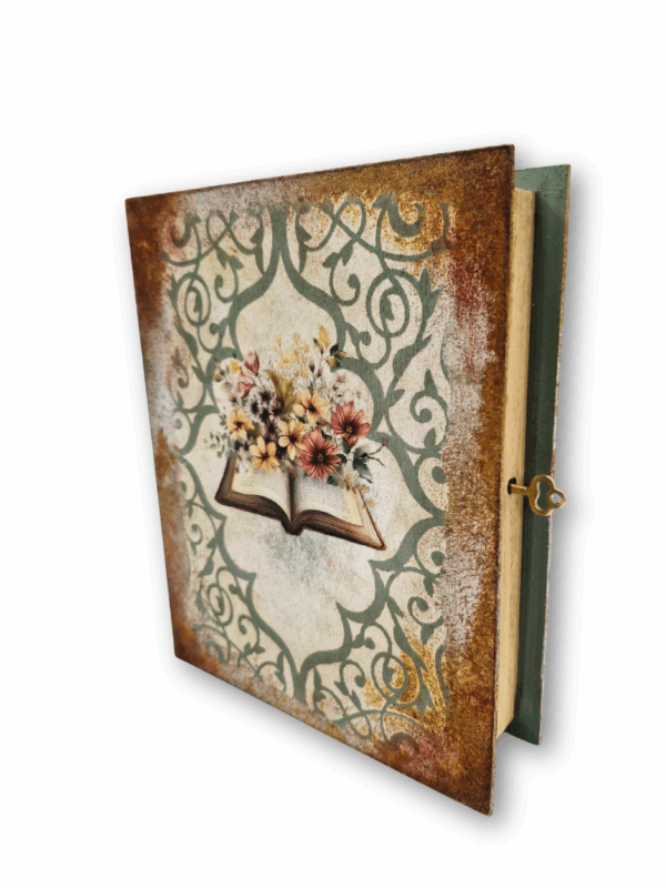 drewniana szkatułka ręcznie malowana i stylizowana z efektem rdzy prezent dla miłośniczek starych książek i shabby chic