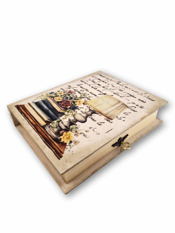 puzderko drewniane w kształcie książki na kluczyk dla miłośniczek ksiażek i czytania dla miłośniczej literatury klasycznej dla czytających jane austen czy bronte