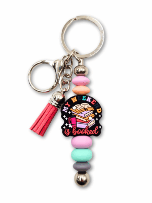 breloczek książkowy z motywem czytania prezent dla książkary dla miłośniczki książek