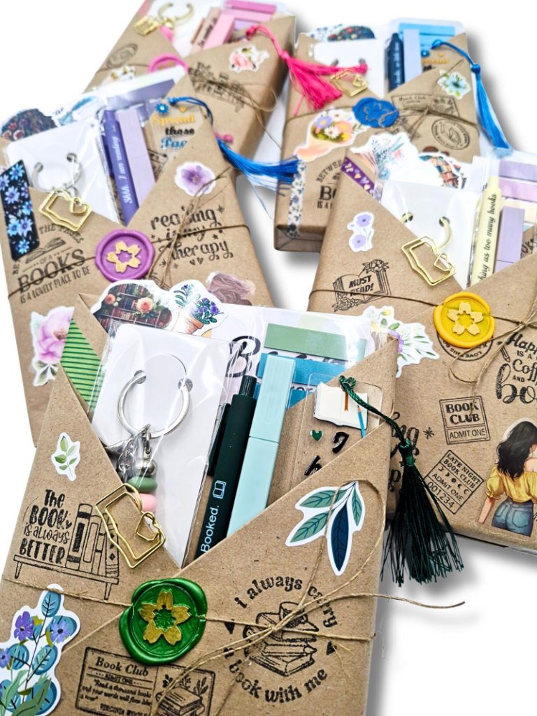 przykładowe zestawy książka niespodzianka - oblicza kobiecości idealne na prezent dla kobiety kochającej książki i książki o kobietach i kobiecości