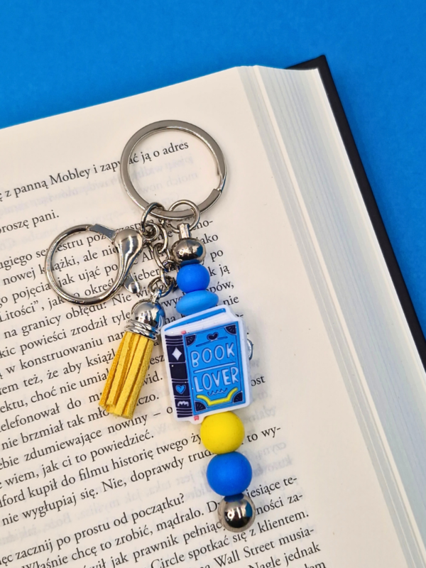 book lover breloczek bag charm na prezent dla miłośnika książek i czytania dla książkary niebieski nagroda za czytelnictwo